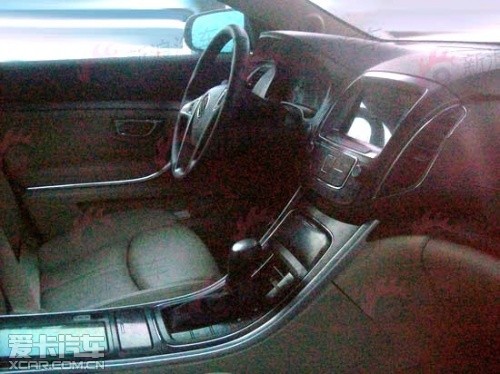 Replacing Roewe 750 spy photos