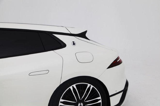 Mainly luxury and performance, static real shot Z9GT