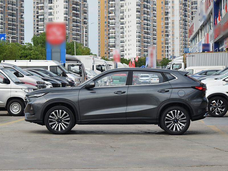 呼和浩特长安欧尚X5年末降价狂欢，最低售价7.09万！不容错过