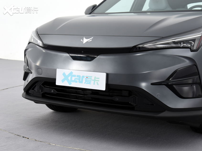 Beiqi New Energy 2023 Polar Fox Alpha T5(ARCFOX αT5 Alpha T5)