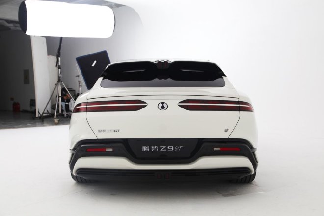Mainly luxury and performance, static real shot Z9GT