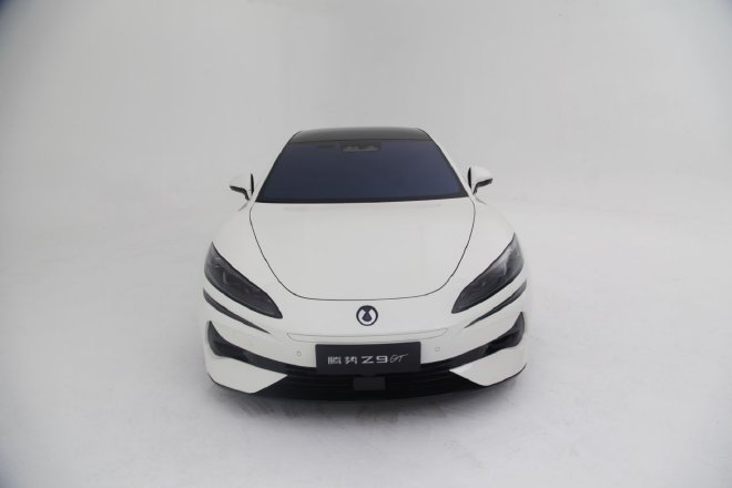 Mainly luxury and performance, static real shot Z9GT