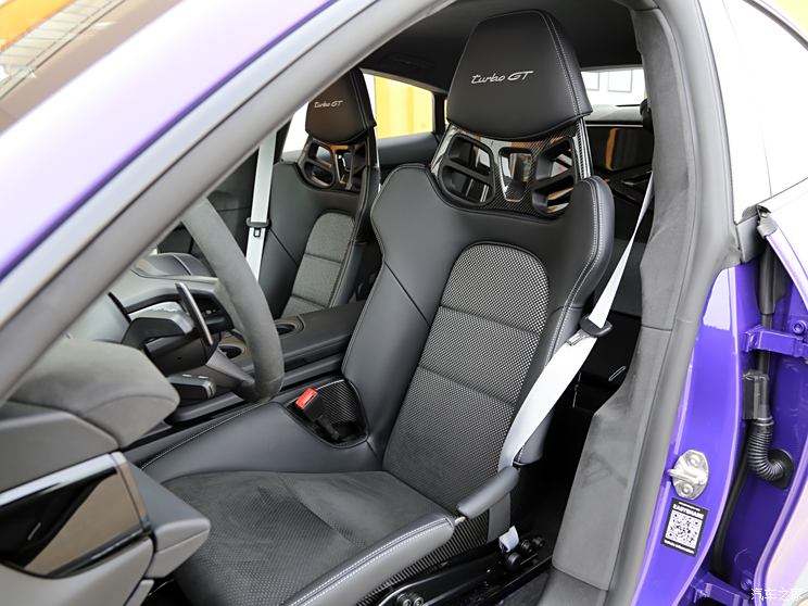 保时捷 Taycan 2024款 Taycan Turbo GT with Weissach Package